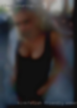 Kink/fetish friendly women here!